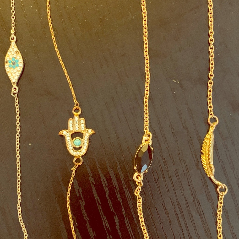 Trendy small bracelets